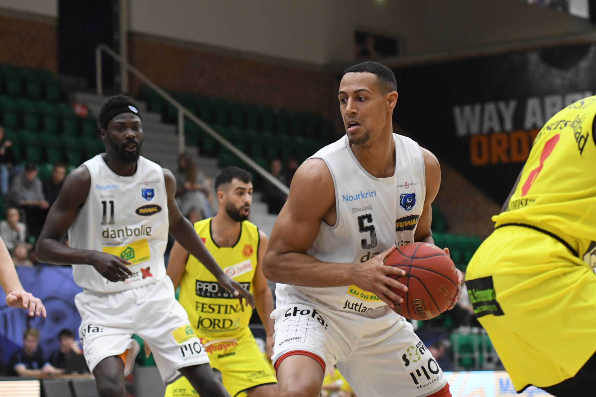 Bakken Bears tog overbevisende sejr over London Lions Fullcourt.dk