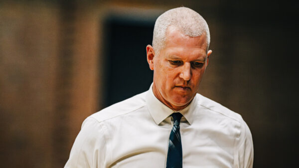 Steve Hanson på sidelinjen for BK Vejen.